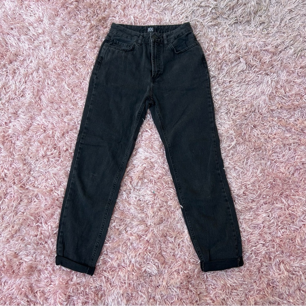 bdg urban outfitters washed black high waisted mom jean, size 26